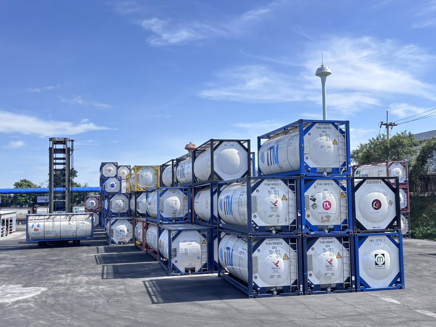 services-04 305033 0